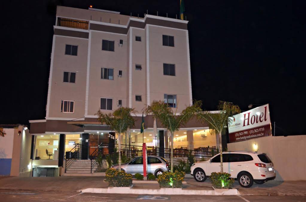 Hotel Grande Minas Vespasiano Esterno foto